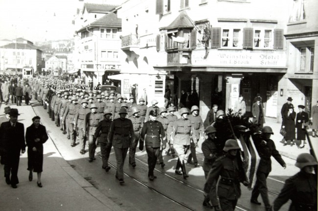 1939 Marsch zum Forchdenmal Limmatquai